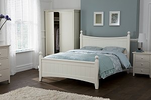  Bensonsâ€™ Tips On When To Change Your Bed 