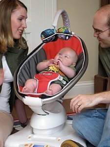  4moms Launches mamaRoo Infant Seat in the UK 