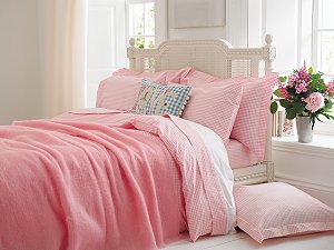  The Perfect Pink Bedroom from Peacock BlueÃ¢â¬â¢ 