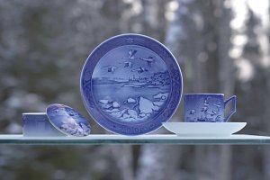 Royal Copenhagenâ€™s Christmas Plate 2006